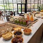 Sir Anthony Hotel