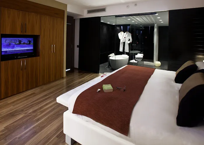 Sir Anthony Hotel 5*