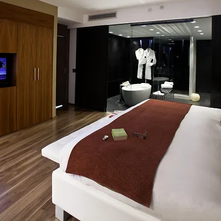 Sir Anthony Otel 5*