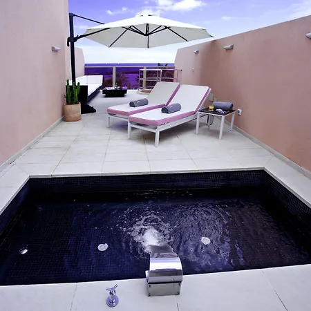 Sir Anthony Feriested Playa de las Américas