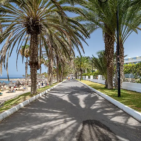 Sir Anthony Feriested Playa de las Américas