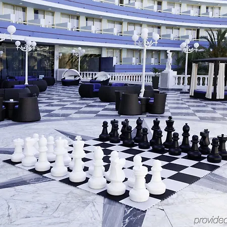 Sir Anthony Semesteranläggning (resort) 5*