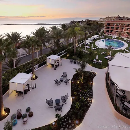 Otel Sir Anthony