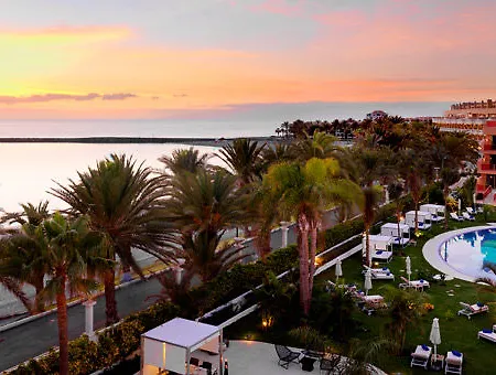 Sir Anthony Semesteranläggning (resort) 5*