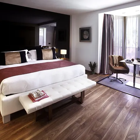 Sir Anthony אתר נופש פלאייה דה לאס אמריקס